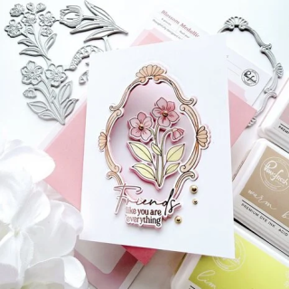 (323826)Pinkfresh Studio Sunlit Manor Stamp Blossom Medallion by Inna Moreva