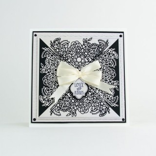 (1537E)Tonic Studios Die fanciful floral - bountiful bouquet