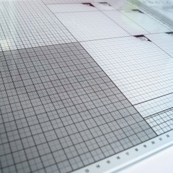 (352E)Tonic Studios Tools - Glass cutting mat (60,0x36,5cm) A3