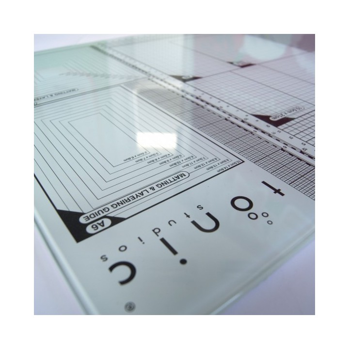 (352E)Tonic Studios Tools - Glass cutting mat (60,0x36,5cm) A3