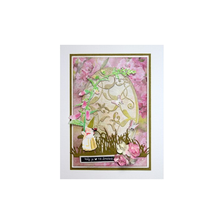 (6002/1210)Cutting Gnomelady carries flower