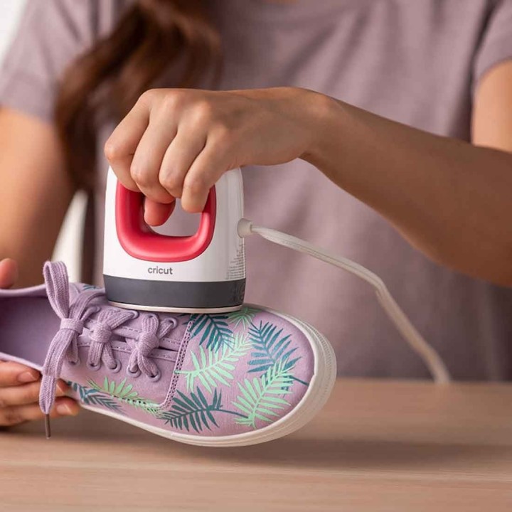 (2007470)Cricut EasyPress Mini Machine Raspberry EU-Plug