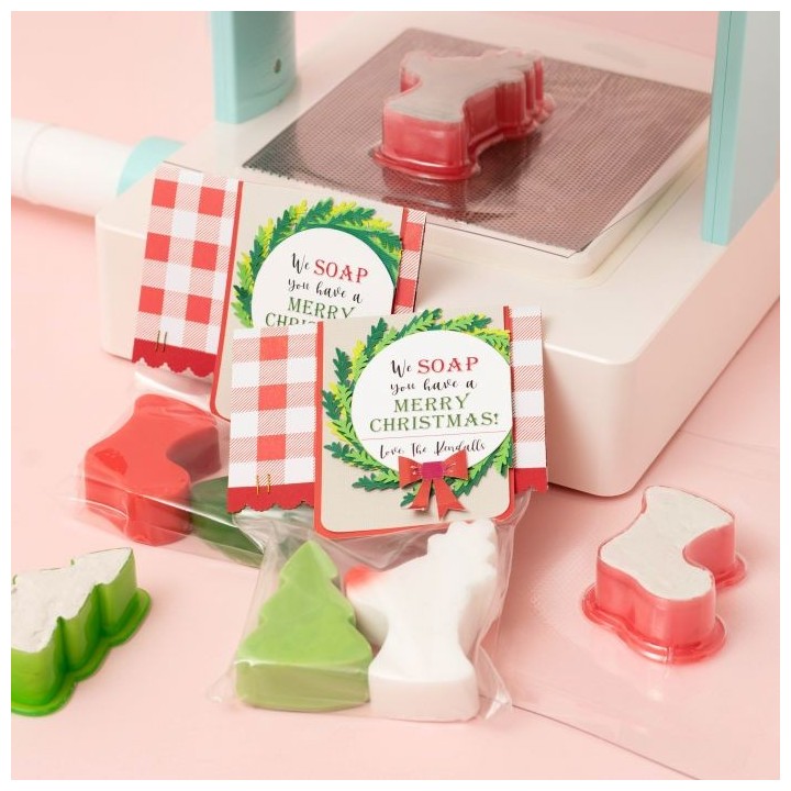 (661358)We R Memory Keepers 3D Mold press Clear plastic sheets 40pcs