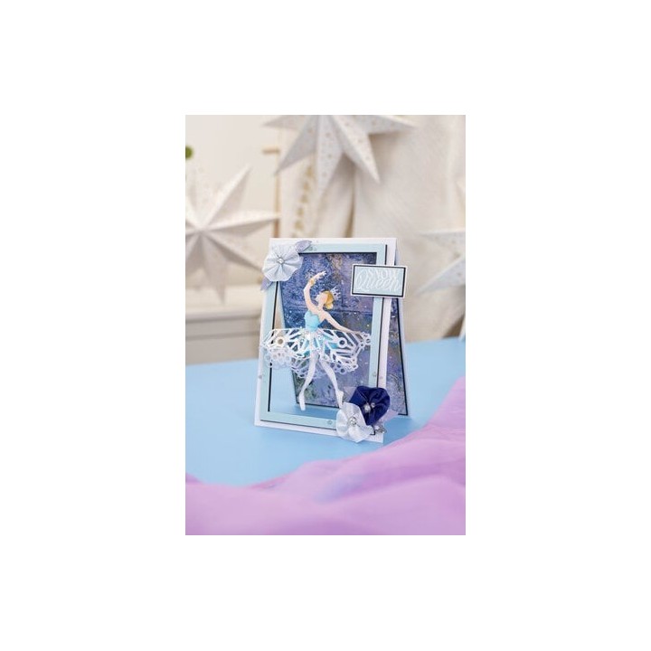 (S-SQ-MD-SNQU)Crafter's Companion Sara Signature The Snow Queen Metal Dies Snowflake Queen