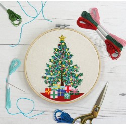 (SEW106010)Embroidery Kit – Christmas Tree