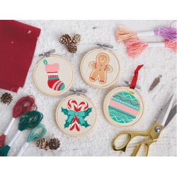 (SEW106018)Embroidery Hoop Decorations - Deck The Halls