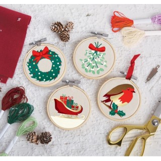 (SEW106019)Embroidery Hoop Decorations - Merry And Bright