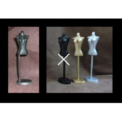 Mannequin noir 15 cm pour patron Amanda Yeh